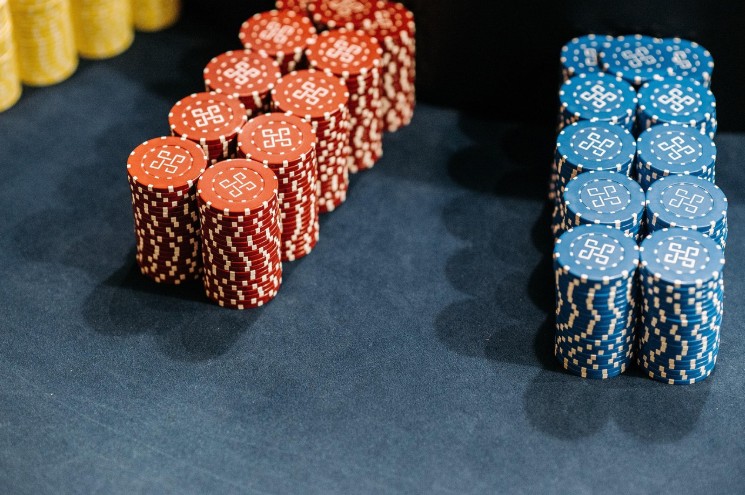 Which casino games have the best odds of winning?