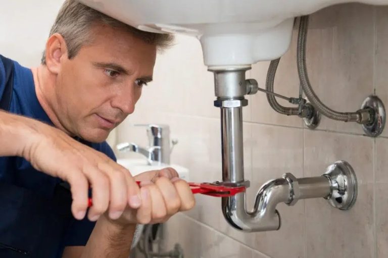 Emergency Plumbing Repairs That Require A Plumber Near Me — 5 Scenarios