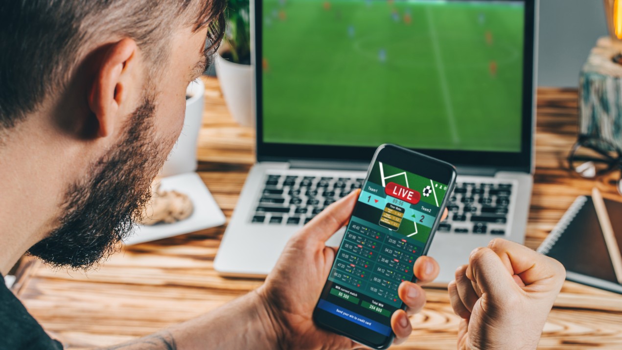 Best 5 Football Gambling Platforms That Offer the Most Competitive Odds